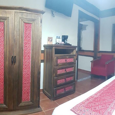 Nuestras Raices Hotel - Museo - Restaurante San Cristóbal de Las Casas Eksteriør billede